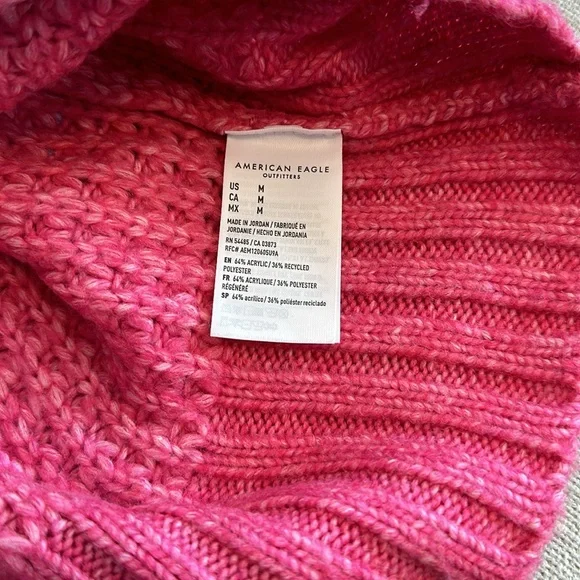 American Eagle V-Neck sweater - Picture 3 of 4